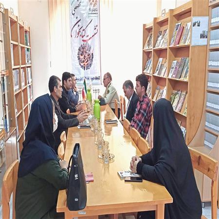 نشست کتابخوان تخصصی ادارات باروق